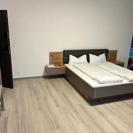 Weisses Haus 3* Πλάουεν